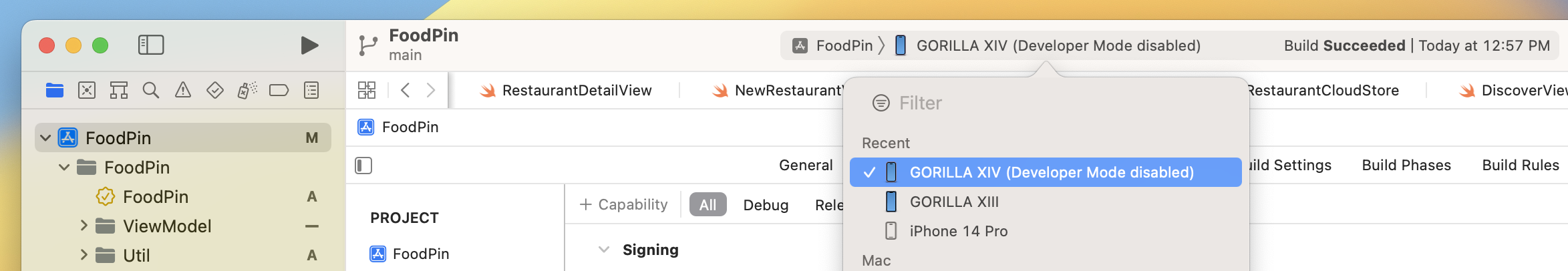 Figure 25-6. iOS device in the Scheme pop-up menu